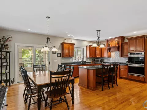 2227 Bilter Rd, Aurora, IL 60502 photo 12