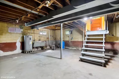 7118 Wolf Rd, Burr Ridge, IL 60527 photo 9