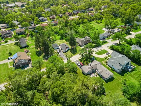 7128 Wolf Rd, Burr Ridge, IL 60527 photo 13