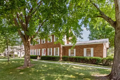 3902 19th Ave, Sterling, IL 61081