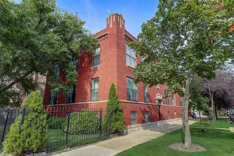 3224 W Sunnyside Ave #1, Chicago, IL 60625