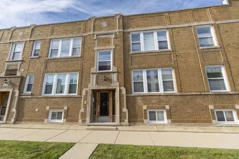 4542 W Barry Ave #2, Chicago, IL 60641