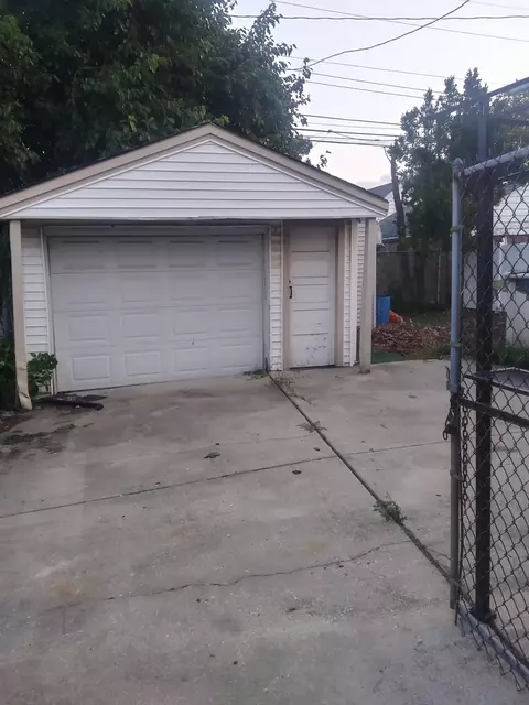 3805 W Pippin St, Chicago, IL 60652 photo 12