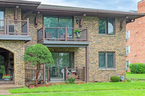 209 E Irving Park Rd #2S, Itasca, IL 60143 photo 15