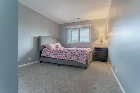 209 E Irving Park Rd #2S, Itasca, IL 60143 photo 13