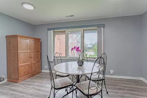 209 E Irving Park Rd #2S, Itasca, IL 60143 photo 7