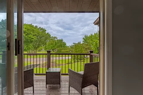 209 E Irving Park Rd #2S, Itasca, IL 60143 photo 8