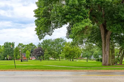 209 E Irving Park Rd #2S, Itasca, IL 60143 photo 16