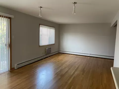 8876 Golf Rd #1D, Des Plaines, IL 60016 photo 3