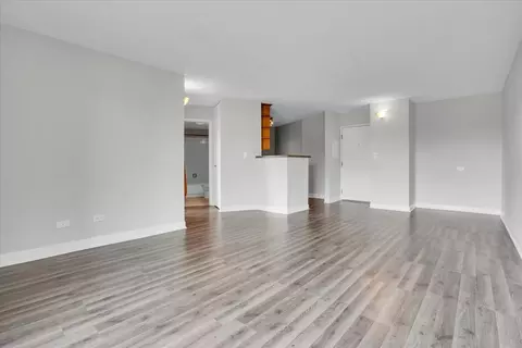 5550 Astor Ln #315, Rolling Meadows, IL 60008 photo 9