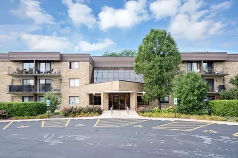 5550 Astor Ln #315, Rolling Meadows, IL 60008