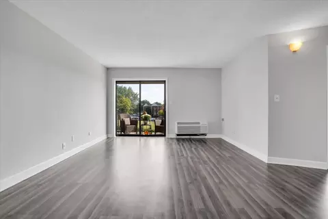 5550 Astor Ln #315, Rolling Meadows, IL 60008 photo 5