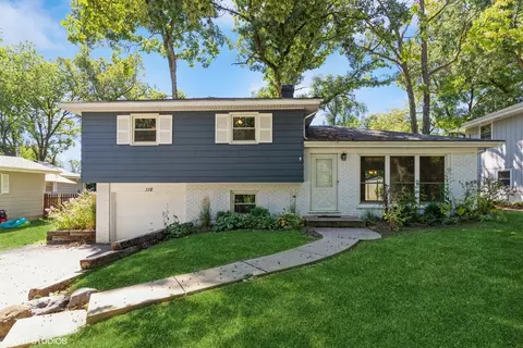 116 Acorn Ln, Lake In The Hills, IL 60156