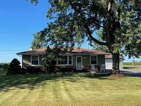 101 3rd St, Buckingham, IL 60917 photo 3