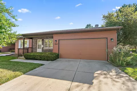 1965 Sandy Creek Dr #1965, Elgin, IL 60123