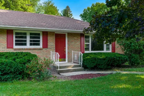 15642 E Il Route 72, Davis Junction, IL 61020 photo 3