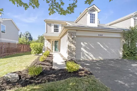 21462 Carlton St, Crest Hill, IL 60403