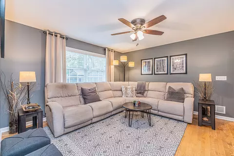 306 N Kent Rd, Mchenry, IL 60051 photo 15