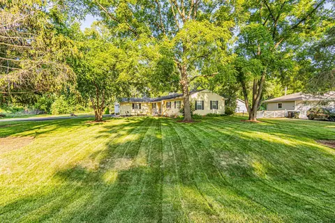 306 N Kent Rd, Mchenry, IL 60051 photo 38