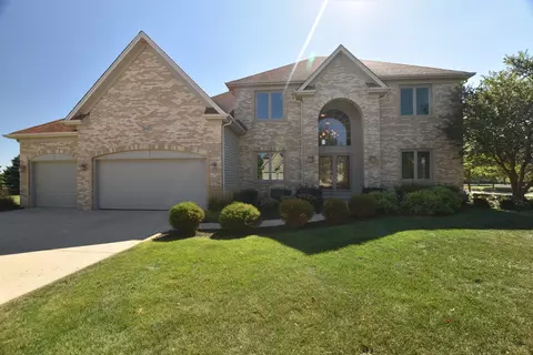 26401 Silverleaf Dr, Plainfield, IL 60585