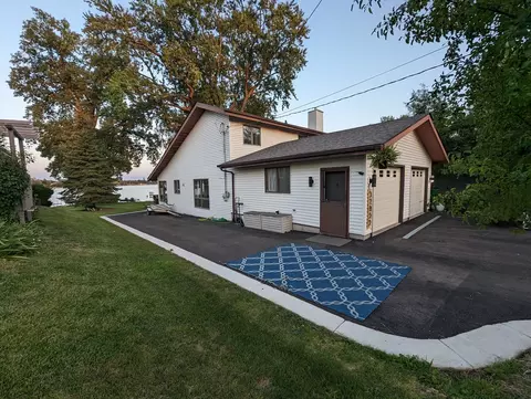 37853 N Douglas Ln, Lake Villa, IL 60046