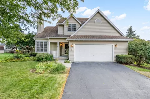 702 Aspen Way, Genoa, IL 60135