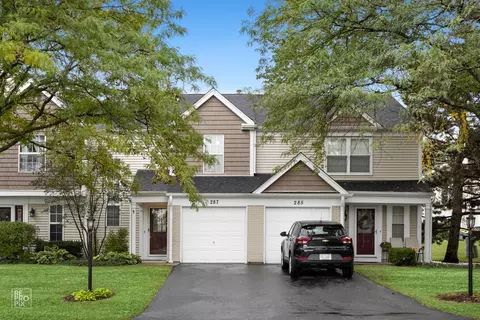 287 Chrisman Dr, Streamwood, IL 60107