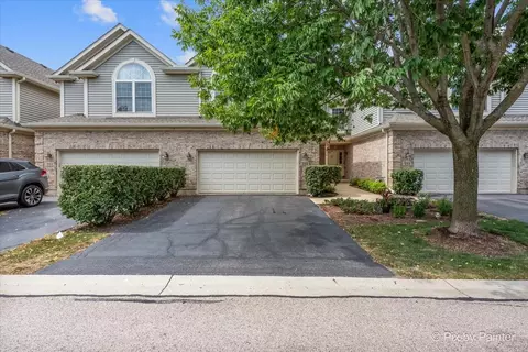 721 Juniper Ln, Lake In The Hills, IL 60156