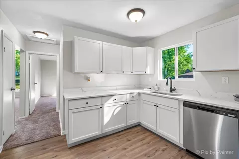 5401 Memory Trl, Mchenry, IL 60050 photo 9