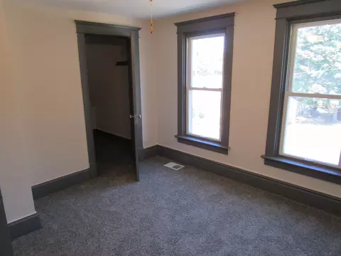 617 High St, Pecatonica, IL 61063 photo 9