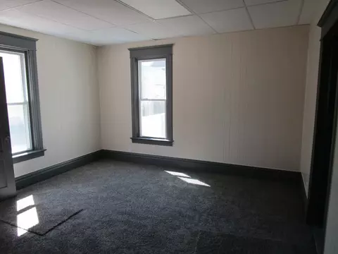 617 High St, Pecatonica, IL 61063 photo 5