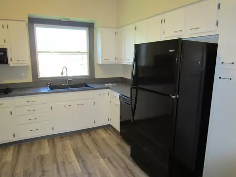 617 High St, Pecatonica, IL 61063 photo 6