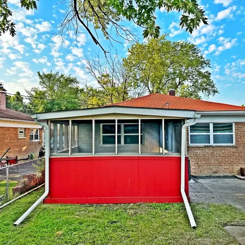 Undisclosed, Phoenix, IL 60426 photo 6
