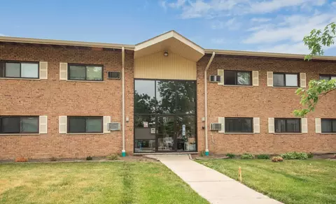7413 Brookdale Dr #3-201, Darien, IL 60561
