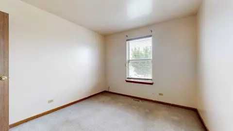 2625 E Martha Pl, Burnham, IL 60633 photo 18