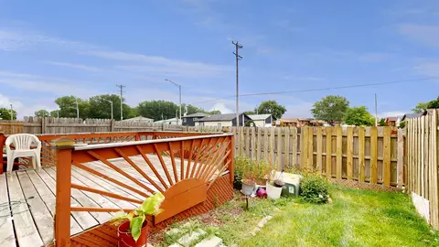 2625 E Martha Pl, Burnham, IL 60633 photo 27