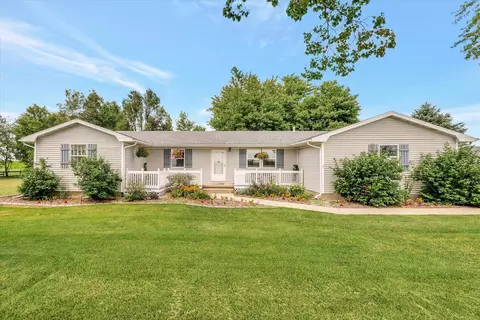 949 Catlin Homer Rd, Homer, IL 61849
