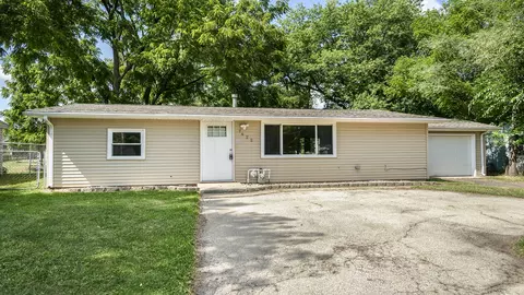 7422 Mildred Rd, Machesney Park, IL 61115