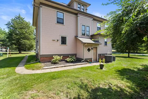 207 S Hayes St, Philo, IL 61864 photo 41