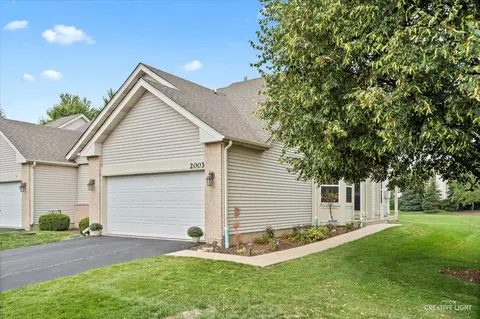 2003 Tamahawk Ln, Naperville, IL 60564