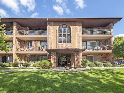 11003 Stony Creek Dr #1A, Palos Hills, IL 60465
