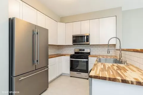 205 Bakers Dr #205, Lakemoor, IL 60051 photo 6
