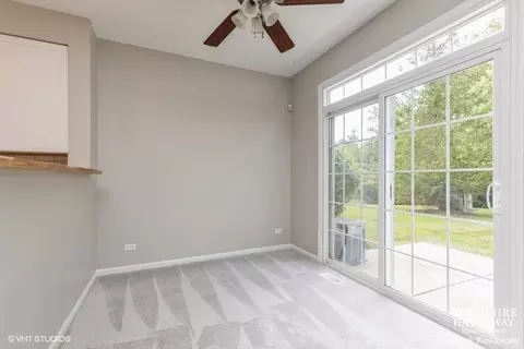 205 Bakers Dr #205, Lakemoor, IL 60051 photo 5