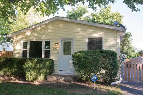 523 W Hawthorne Dr, Round Lake Beach, IL 60073