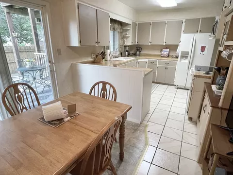 1210 Fulton St, Peru, IL 61354 photo 8