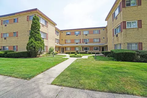 9211 Skokie Blvd #208, Skokie, IL 60077