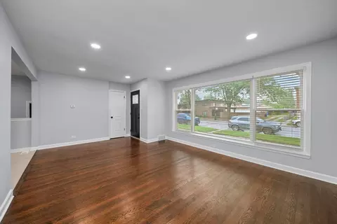 1913 E 93rd St, Chicago, IL 60617 photo 6