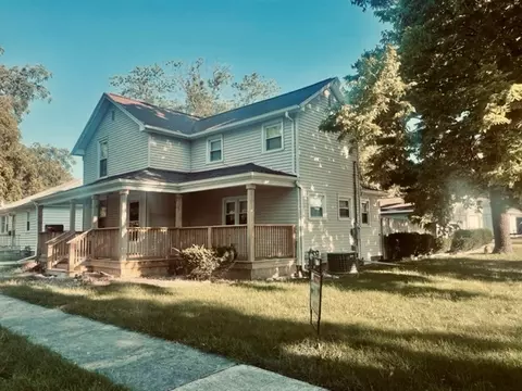 732 W River St, Pontiac, IL 61764