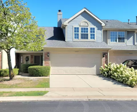 1427 Club Dr, Glendale Heights, IL 60139