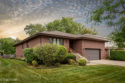 1446 Abourndale Ct, Wheeling, IL 60090